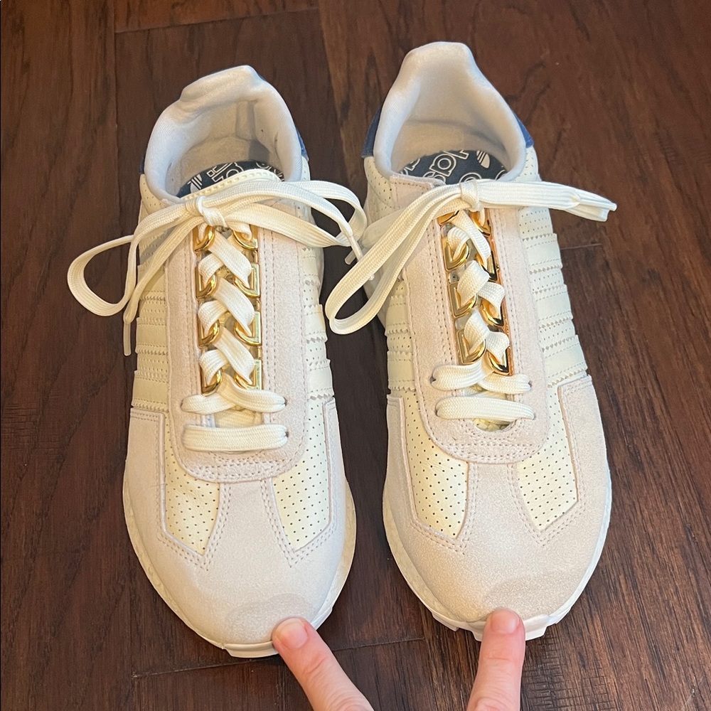 adidas Women's Sneakers in Cream and Gold